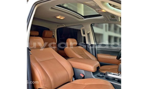 Buy Import Toyota Tundra White Car in Import - Dubai in Al Jazirah State Buy Import Toyota Tundra White Car in Import - Dubai in Al Jazirah State