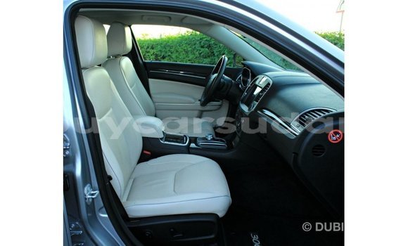 Buy Import Chrysler 300 Other Car in Import - Dubai in Al Jazirah State Buy Import Chrysler 300 Other Car in Import - Dubai in Al Jazirah State