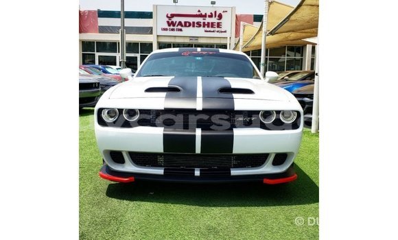 Buy Import Dodge Challenger White Car in Import - Dubai in Al Jazirah State Buy Import Dodge Challenger White Car in Import - Dubai in Al Jazirah State