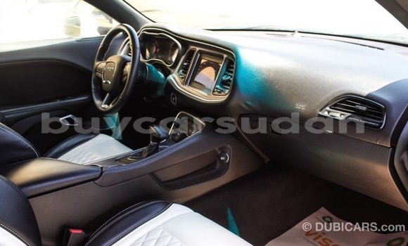 Buy Import Dodge Challenger White Car in Import - Dubai in Al Jazirah State Buy Import Dodge Challenger White Car in Import - Dubai in Al Jazirah State