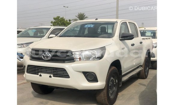 Buy Import Toyota Hilux White Car in Import - Dubai in Al Jazirah State Buy Import Toyota Hilux White Car in Import - Dubai in Al Jazirah State