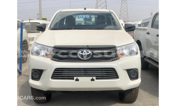Buy Import Toyota Hilux White Car in Import - Dubai in Al Jazirah State Buy Import Toyota Hilux White Car in Import - Dubai in Al Jazirah State
