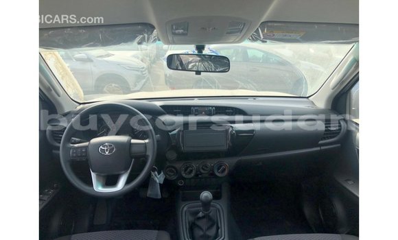Buy Import Toyota Hilux White Car in Import - Dubai in Al Jazirah State Buy Import Toyota Hilux White Car in Import - Dubai in Al Jazirah State