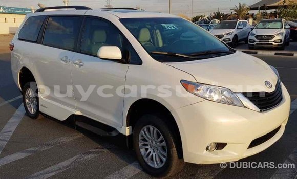 Buy Import Toyota Sienna White Car in Import - Dubai in Al Jazirah State Buy Import Toyota Sienna White Car in Import - Dubai in Al Jazirah State