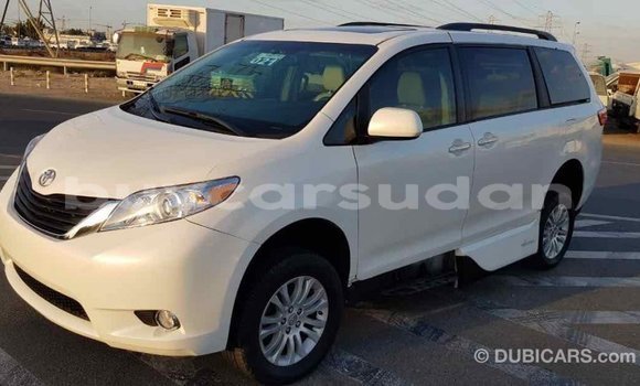 Buy Import Toyota Sienna White Car in Import - Dubai in Al Jazirah State Buy Import Toyota Sienna White Car in Import - Dubai in Al Jazirah State