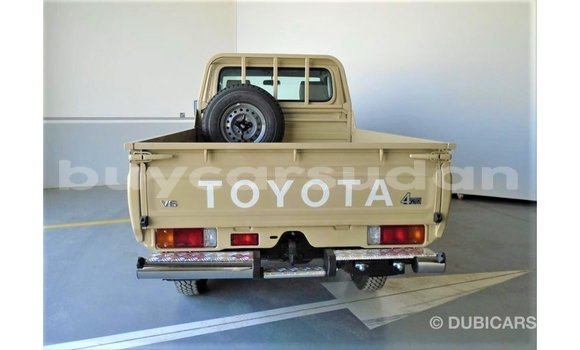 Buy Import Toyota Land Cruiser Beige Car in Import - Dubai in Al Jazirah State Buy Import Toyota Land Cruiser Beige Car in Import - Dubai in Al Jazirah State