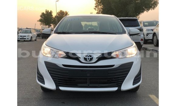 Buy Import Toyota DA White Truck in Import - Dubai in Al Jazirah State Buy Import Toyota DA White Truck in Import - Dubai in Al Jazirah State