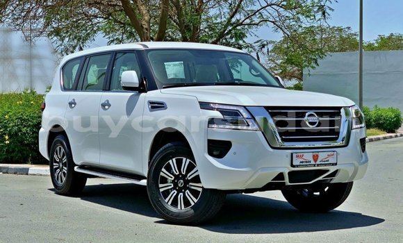Buy Import Nissan Patrol White Car in Import - Dubai in Al Jazirah State