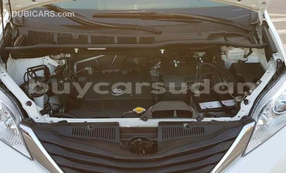 Buy Import Toyota Sienna White Car in Import - Dubai in Al Jazirah State Buy Import Toyota Sienna White Car in Import - Dubai in Al Jazirah State