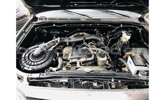 Acheter Import Voiture Toyota Fortuner Noir à Import - Dubai, État d'Al Jazirah Acheter Import Voiture Toyota Fortuner Noir à Import - Dubai, État d'Al Jazirah