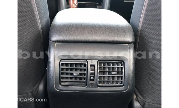 Acheter Import Voiture Toyota Camry Blanc à Import - Dubai, État d'Al Jazirah Acheter Import Voiture Toyota Camry Blanc à Import - Dubai, État d'Al Jazirah