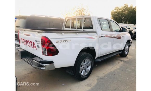 Acheter Import Voiture Toyota Hilux Blanc à Import - Dubai, État d'Al Jazirah Acheter Import Voiture Toyota Hilux Blanc à Import - Dubai, État d'Al Jazirah