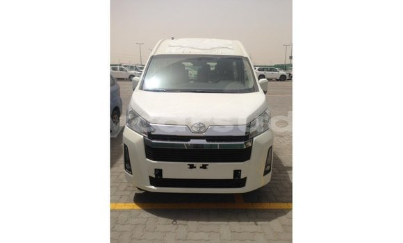 Acheter Import Voiture Toyota Hiace Blanc à Import - Dubai, État d'Al Jazirah Acheter Import Voiture Toyota Hiace Blanc à Import - Dubai, État d'Al Jazirah