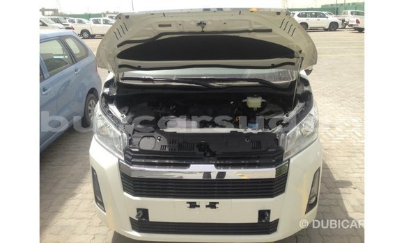 Acheter Import Voiture Toyota Hiace Blanc à Import - Dubai, État d'Al Jazirah Acheter Import Voiture Toyota Hiace Blanc à Import - Dubai, État d'Al Jazirah