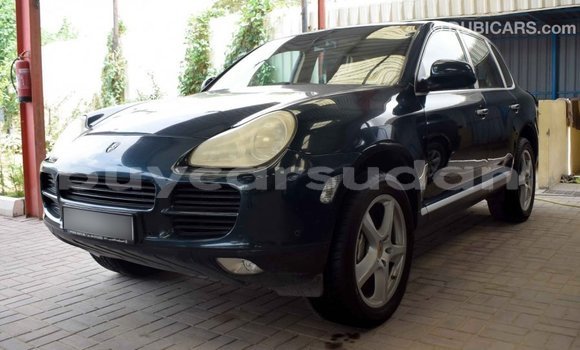 Buy Import Porsche Cayenne Green Car in Import - Dubai in Al Jazirah State Buy Import Porsche Cayenne Green Car in Import - Dubai in Al Jazirah State