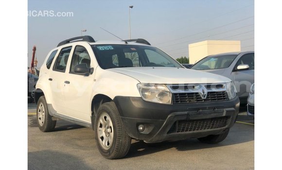 Acheter Import Voiture Renault Duster Blanc à Import - Dubai, État d'Al Jazirah Acheter Import Voiture Renault Duster Blanc à Import - Dubai, État d'Al Jazirah