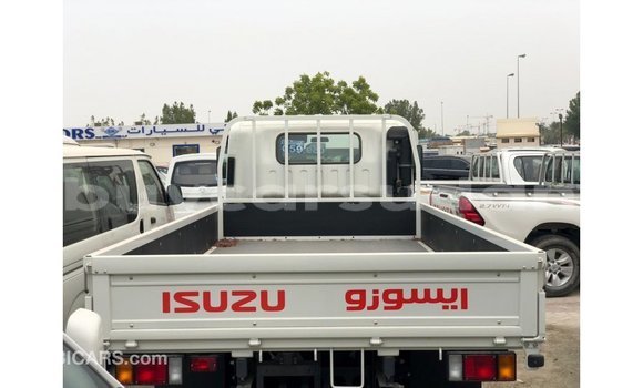 Acheter Import Voiture Isuzu Rodeo Blanc à Import - Dubai, État d'Al Jazirah Acheter Import Voiture Isuzu Rodeo Blanc à Import - Dubai, État d'Al Jazirah