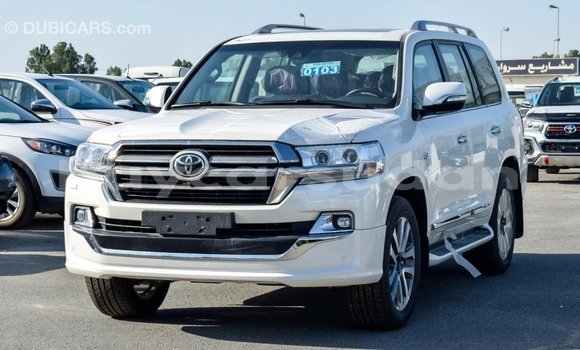 Buy Import Toyota Land Cruiser White Car in Import - Dubai in Al Jazirah State Buy Import Toyota Land Cruiser White Car in Import - Dubai in Al Jazirah State