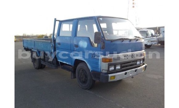 Buy Import Toyota Dyna Blue Truck in Import - Dubai in Al Jazirah State Buy Import Toyota Dyna Blue Truck in Import - Dubai in Al Jazirah State