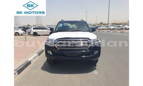 Acheter Import Voiture Toyota Land Cruiser Noir à Import - Dubai, État d'Al Jazirah Acheter Import Voiture Toyota Land Cruiser Noir à Import - Dubai, État d'Al Jazirah