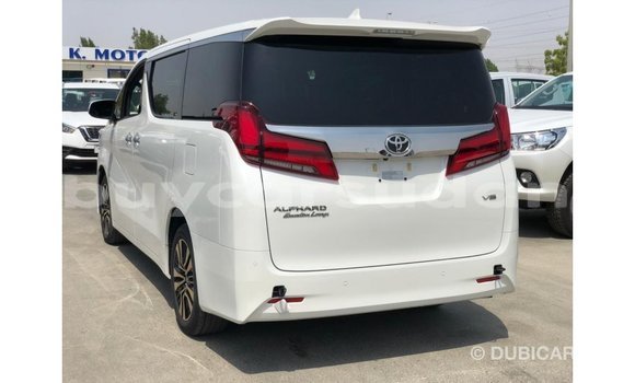 Acheter Import Voiture Toyota Alphard Blanc à Import - Dubai, État d'Al Jazirah Acheter Import Voiture Toyota Alphard Blanc à Import - Dubai, État d'Al Jazirah