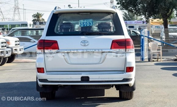 Buy Import Toyota Land Cruiser White Car in Import - Dubai in Al Jazirah State Buy Import Toyota Land Cruiser White Car in Import - Dubai in Al Jazirah State