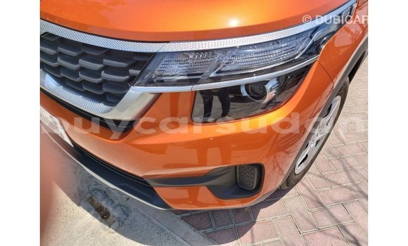 Buy Import Kia Carens Other Car in Import - Dubai in Al Jazirah State Buy Import Kia Carens Other Car in Import - Dubai in Al Jazirah State