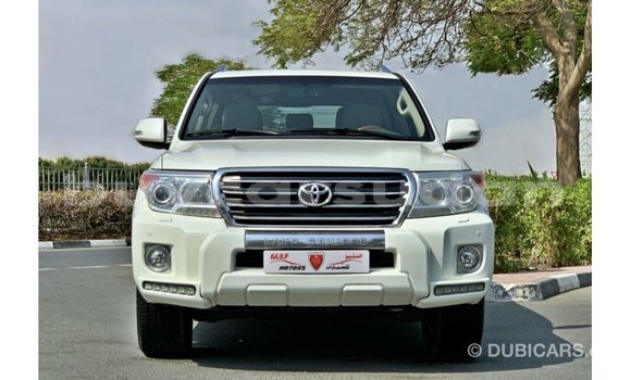 Buy Import Toyota Land Cruiser White Car in Import - Dubai in Al Jazirah State Buy Import Toyota Land Cruiser White Car in Import - Dubai in Al Jazirah State