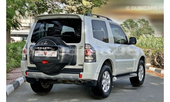 Buy Import Mitsubishi Pajero White Car in Import - Dubai in Al Jazirah State Buy Import Mitsubishi Pajero White Car in Import - Dubai in Al Jazirah State