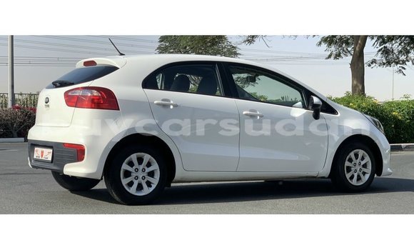 Buy Import Kia Carens White Car in Import - Dubai in Al Jazirah State Buy Import Kia Carens White Car in Import - Dubai in Al Jazirah State