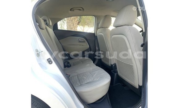 Buy Import Kia Carens White Car in Import - Dubai in Al Jazirah State Buy Import Kia Carens White Car in Import - Dubai in Al Jazirah State