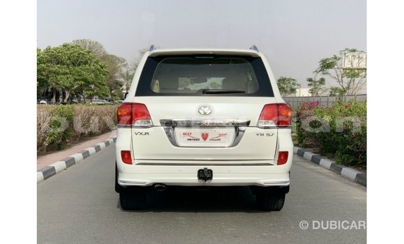 Buy Import Toyota Land Cruiser White Car in Import - Dubai in Al Jazirah State Buy Import Toyota Land Cruiser White Car in Import - Dubai in Al Jazirah State