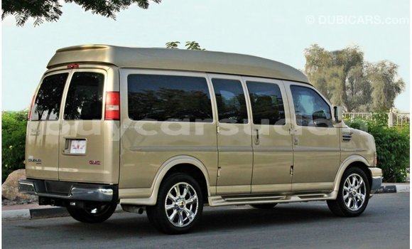 Buy Import GMC Acadia Other Car in Import - Dubai in Al Jazirah State Buy Import GMC Acadia Other Car in Import - Dubai in Al Jazirah State