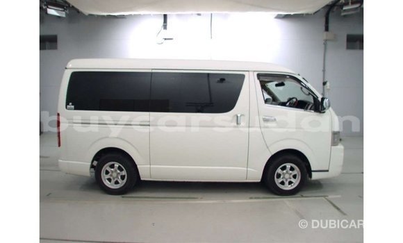 Buy Import Toyota Regius White Car in Import - Dubai in Al Jazirah State Buy Import Toyota Regius White Car in Import - Dubai in Al Jazirah State