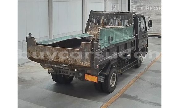 Buy Import Nissan Evalia Brown Truck in Import - Dubai in Al Jazirah State Buy Import Nissan Evalia Brown Truck in Import - Dubai in Al Jazirah State
