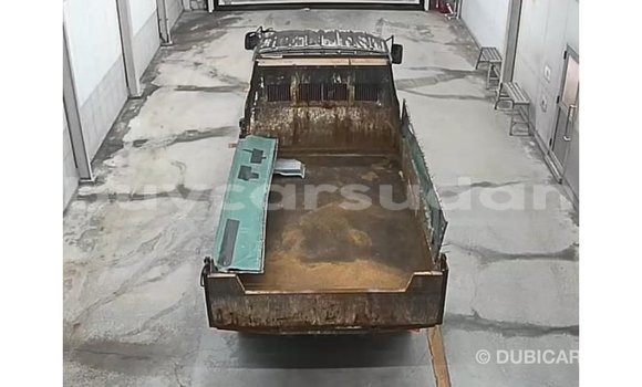 Buy Import Nissan Evalia Brown Truck in Import - Dubai in Al Jazirah State Buy Import Nissan Evalia Brown Truck in Import - Dubai in Al Jazirah State