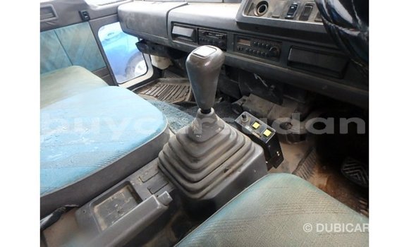 Buy Import Nissan Evalia Brown Truck in Import - Dubai in Al Jazirah State Buy Import Nissan Evalia Brown Truck in Import - Dubai in Al Jazirah State