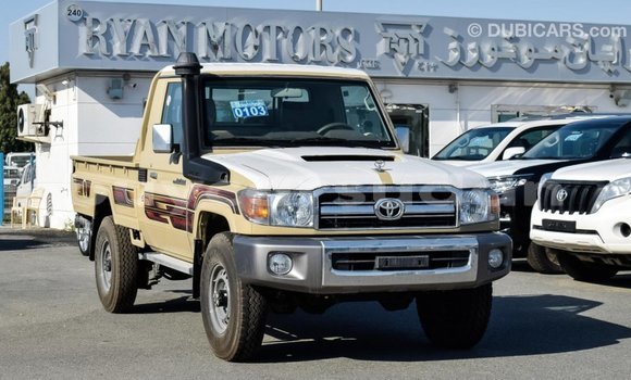 Buy Import Toyota Land Cruiser Beige Car in Import - Dubai in Al Jazirah State Buy Import Toyota Land Cruiser Beige Car in Import - Dubai in Al Jazirah State