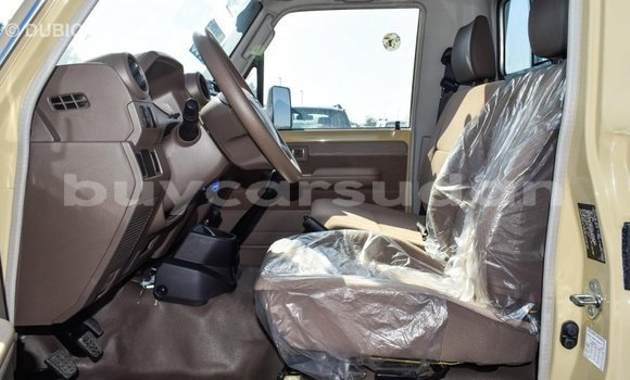 Buy Import Toyota Land Cruiser Beige Car in Import - Dubai in Al Jazirah State Buy Import Toyota Land Cruiser Beige Car in Import - Dubai in Al Jazirah State