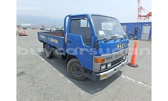 Buy Import Toyota HiAce Blue Truck in Import - Dubai in Al Jazirah State Buy Import Toyota HiAce Blue Truck in Import - Dubai in Al Jazirah State