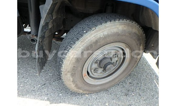 Buy Import Toyota HiAce Blue Truck in Import - Dubai in Al Jazirah State Buy Import Toyota HiAce Blue Truck in Import - Dubai in Al Jazirah State