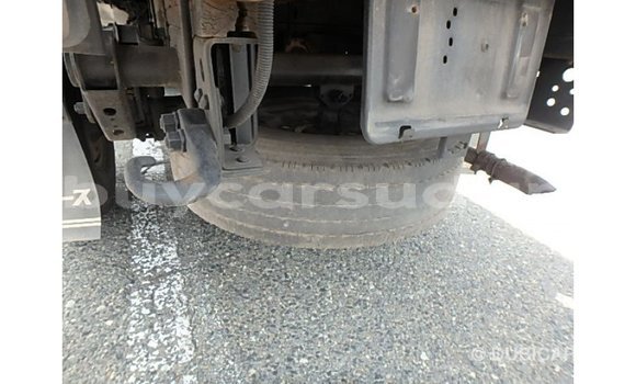 Buy Import Toyota HiAce Blue Truck in Import - Dubai in Al Jazirah State Buy Import Toyota HiAce Blue Truck in Import - Dubai in Al Jazirah State