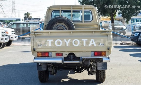 Buy Import Toyota Land Cruiser Beige Car in Import - Dubai in Al Jazirah State Buy Import Toyota Land Cruiser Beige Car in Import - Dubai in Al Jazirah State