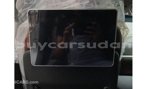 Acheter Import Voiture Toyota Land Cruiser Blanc à Import - Dubai, État d'Al Jazirah Acheter Import Voiture Toyota Land Cruiser Blanc à Import - Dubai, État d'Al Jazirah