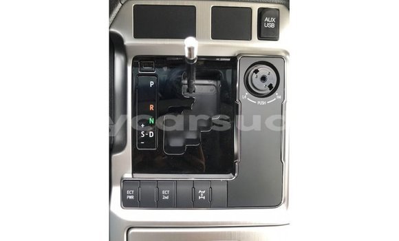 Acheter Import Voiture Toyota Land Cruiser Blanc à Import - Dubai, État d'Al Jazirah Acheter Import Voiture Toyota Land Cruiser Blanc à Import - Dubai, État d'Al Jazirah