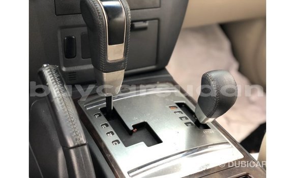 Acheter Import Voiture Mitsubishi Pajero Blanc à Import - Dubai, État d'Al Jazirah Acheter Import Voiture Mitsubishi Pajero Blanc à Import - Dubai, État d'Al Jazirah