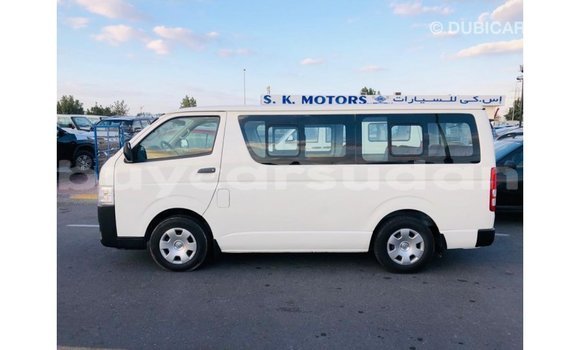 Acheter Import Voiture Toyota Hiace Blanc à Import - Dubai, État d'Al Jazirah Acheter Import Voiture Toyota Hiace Blanc à Import - Dubai, État d'Al Jazirah