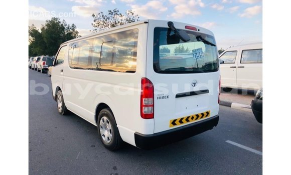 Acheter Import Voiture Toyota Hiace Blanc à Import - Dubai, État d'Al Jazirah Acheter Import Voiture Toyota Hiace Blanc à Import - Dubai, État d'Al Jazirah