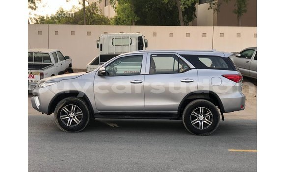 Acheter Import Voiture Toyota Fortuner Autre à Import - Dubai, État d'Al Jazirah Acheter Import Voiture Toyota Fortuner Autre à Import - Dubai, État d'Al Jazirah