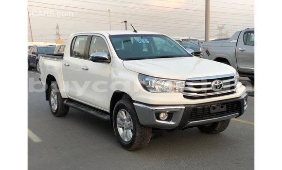 Buy Import Toyota Hilux White Car in Import - Dubai in Al Jazirah State Buy Import Toyota Hilux White Car in Import - Dubai in Al Jazirah State